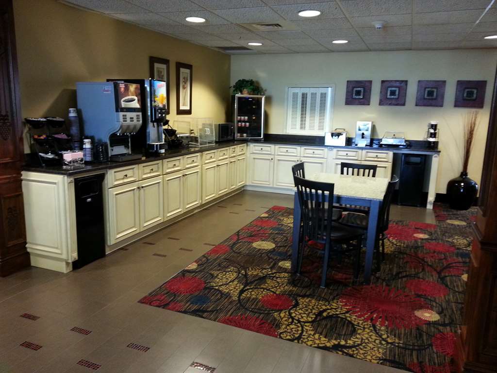 Best Western Plus Brandywine Inn & Suites Monticello Restaurant photo