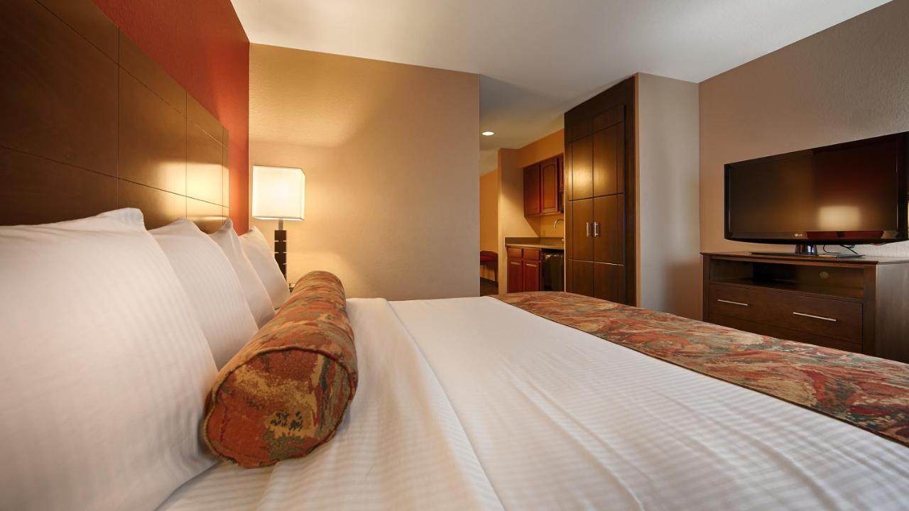 Best Western Plus Brandywine Inn & Suites Monticello Exterior photo